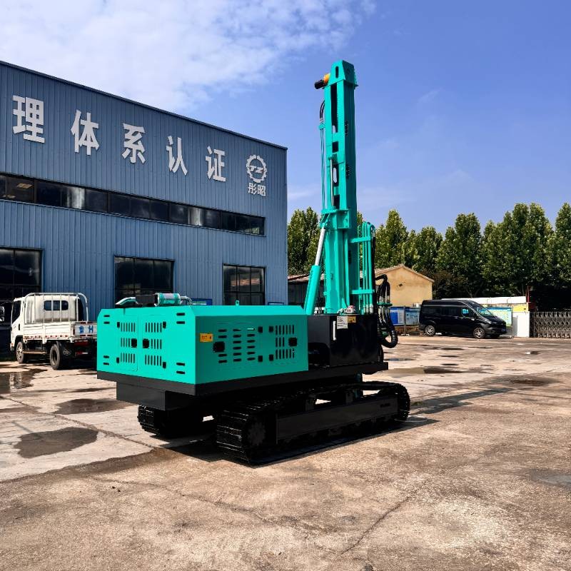 Crawler-mounted Hydraulic Drilling Rig For Solar Power Applications factory