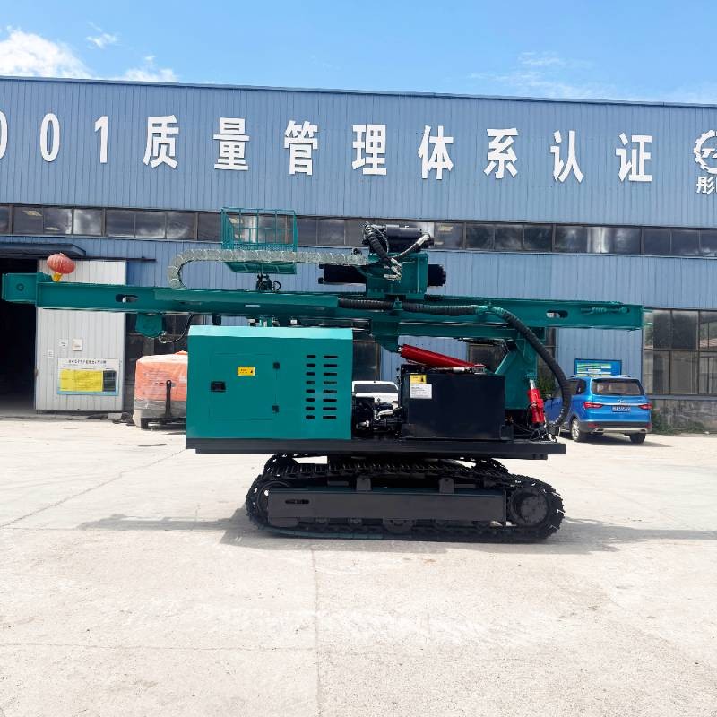 Crawler-mounted Hydraulic Drilling Rig For Solar Power Applications high quality